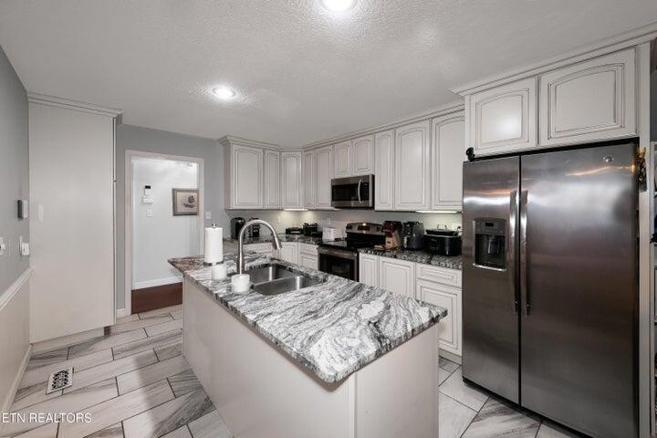 Single Family 3BR 3BA - 1244 River Oaks Drive, Kingston, TN