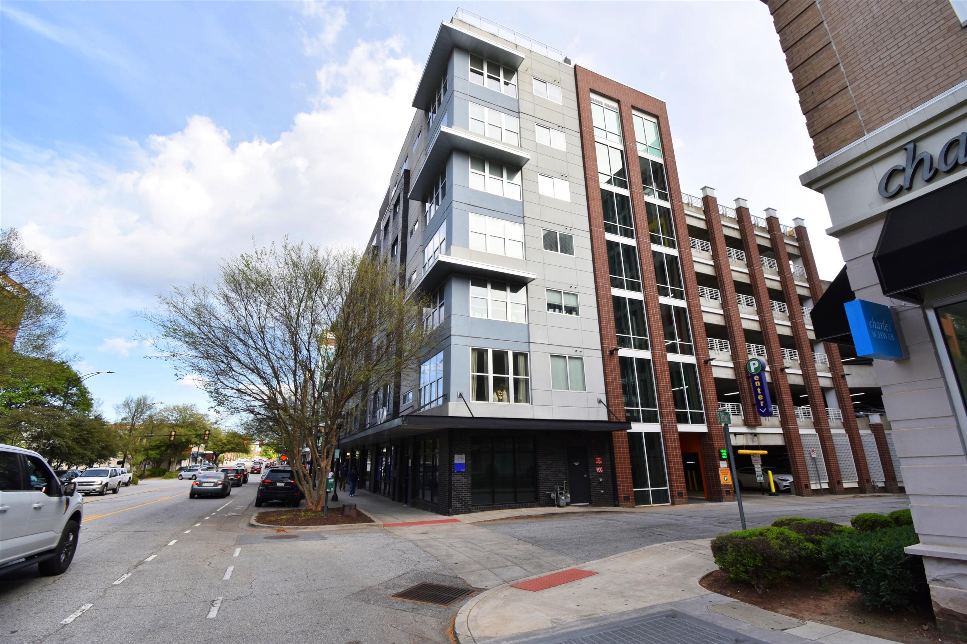 Condo 2BR 2BA - 100 E Washington Street, Greenville, SC