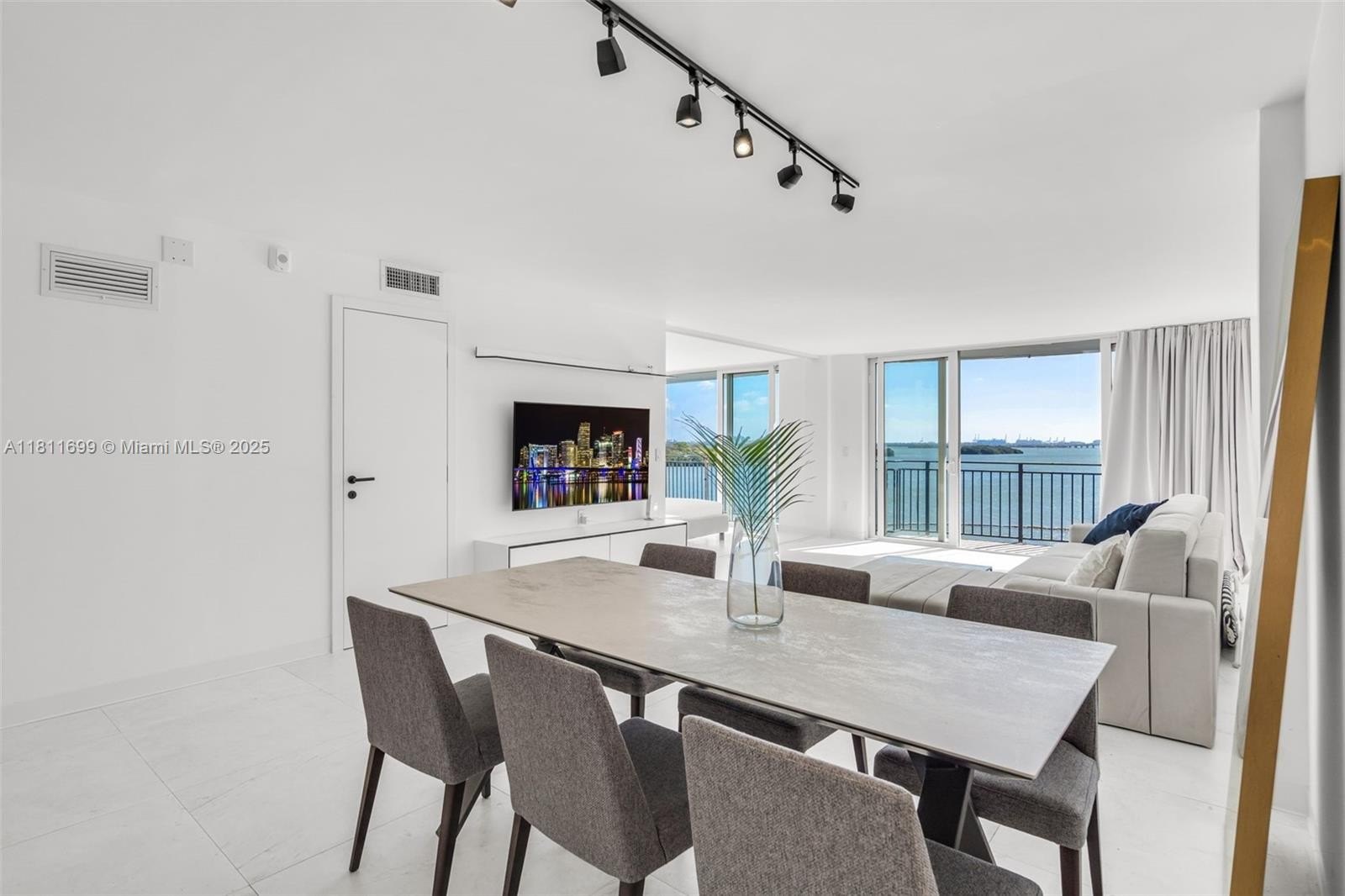 Condo 1BR 2BA - 770 NE 69th St, Miami, FL