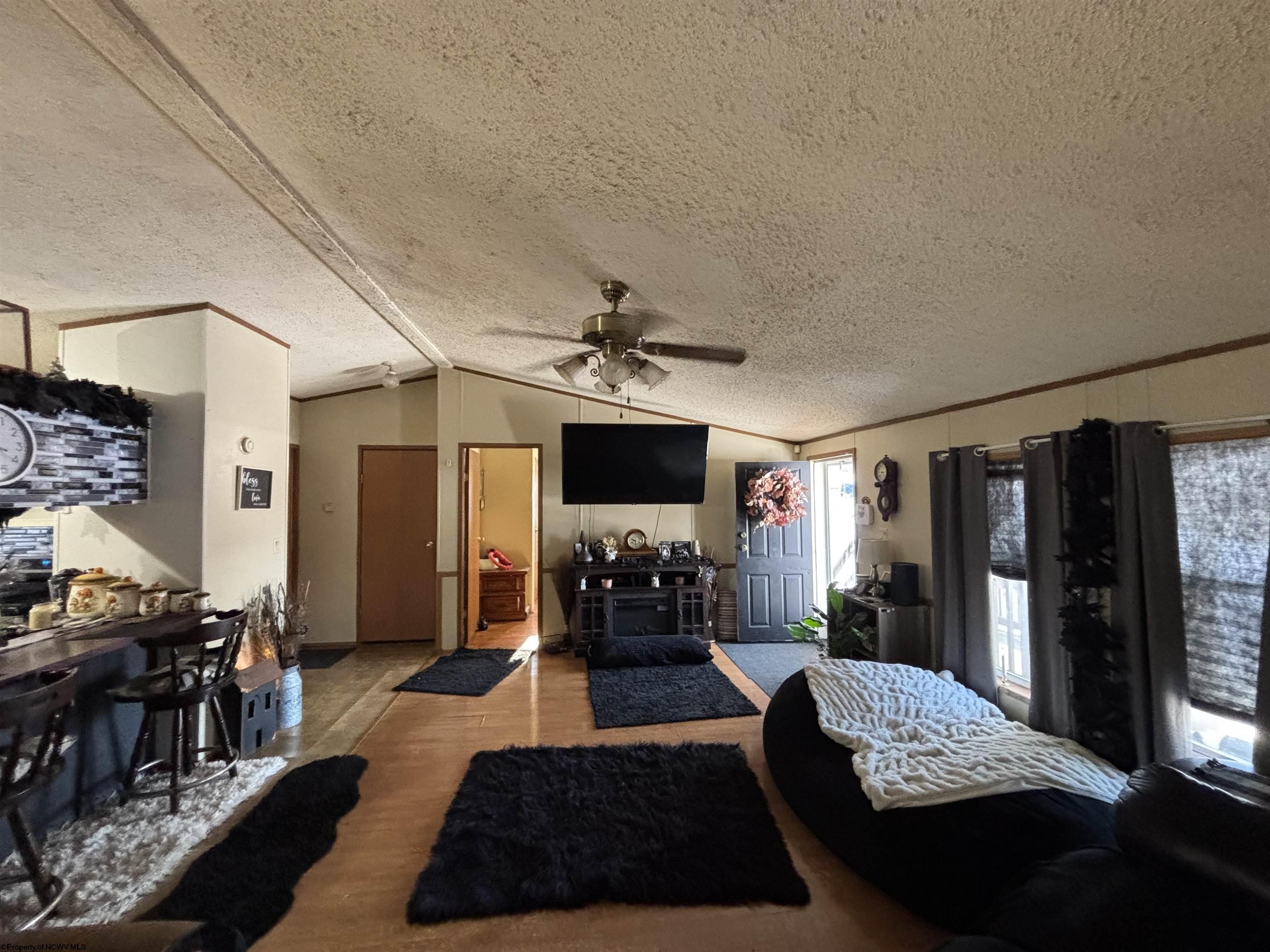 Single Family 3BR 2BA - 29 Redfern Road, Lost Creek, WV