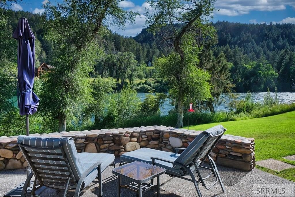 Single Family 3BR 4BA - 169 Raven Road, Irwin, ID