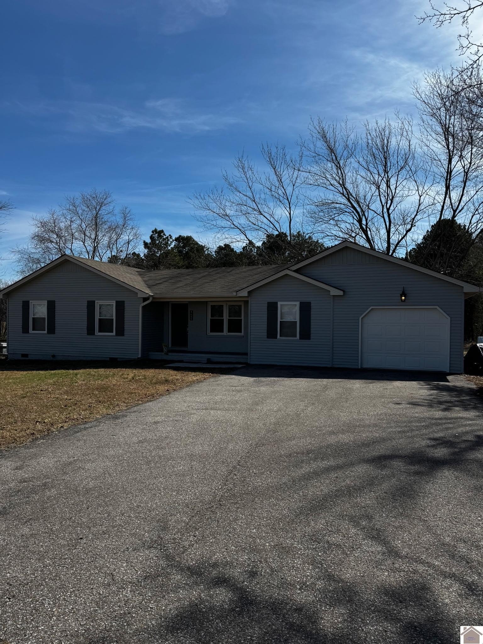 Single Family 3BR 2BA - 1645 Irvan Cobb Road, Murray, KY