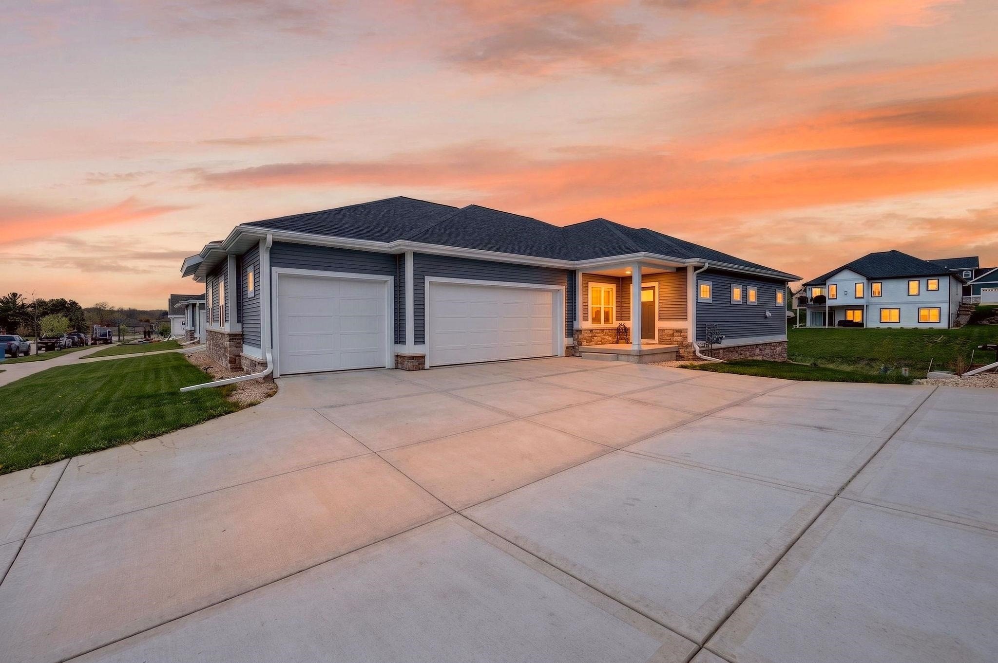 Duplex 4BR 3BA - 1120 Quinn Drive, Waunakee, WI