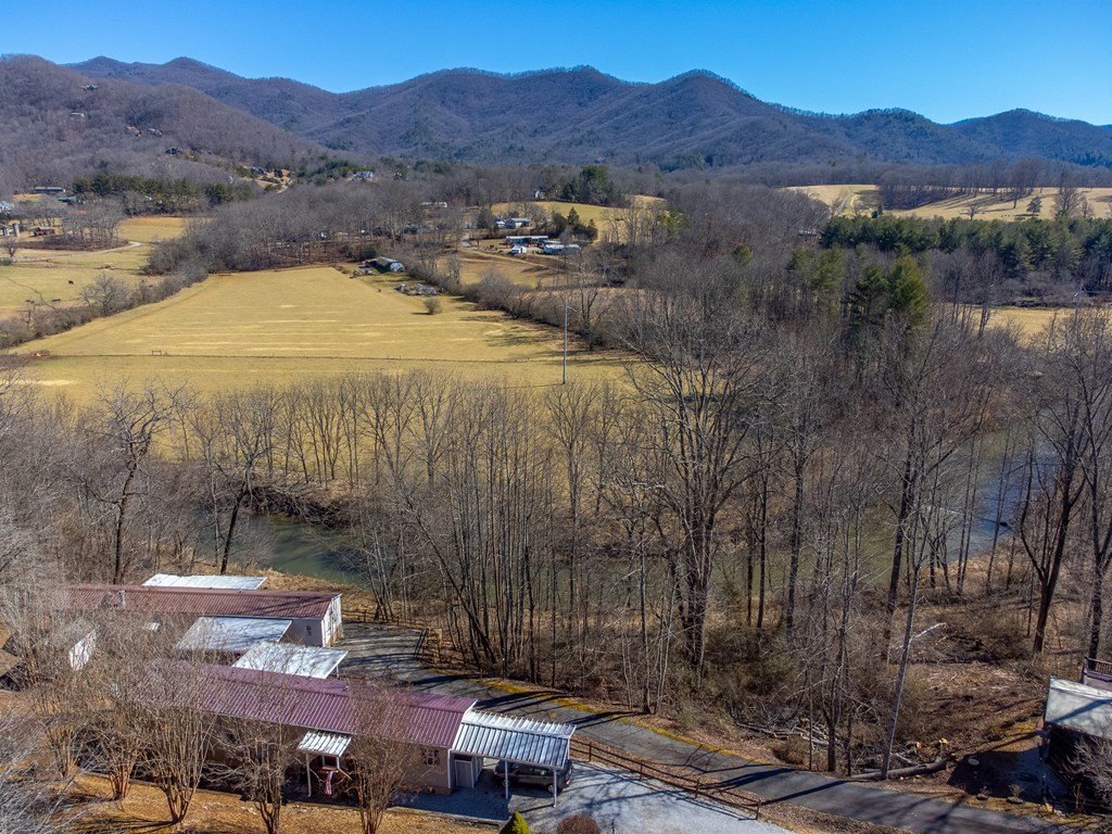 Other 2BR 2BA - 365 Carolina Village Circle, Franklin, NC