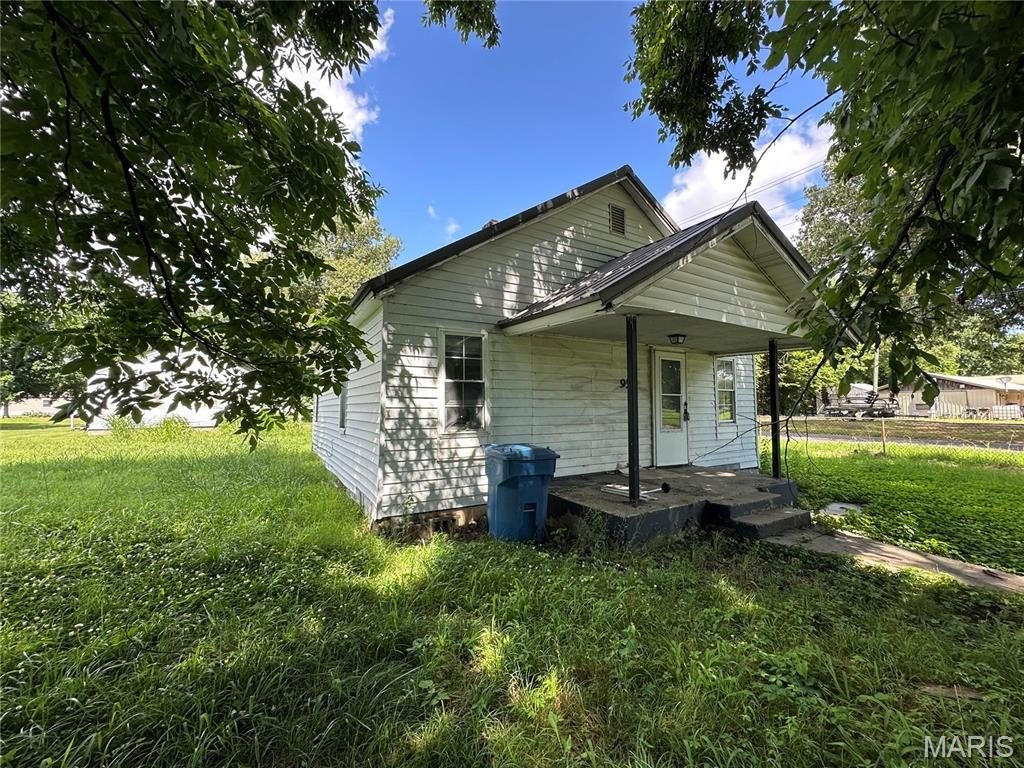 Single Family 2BR 1BA - 950 Second Street, New Madrid, MO
