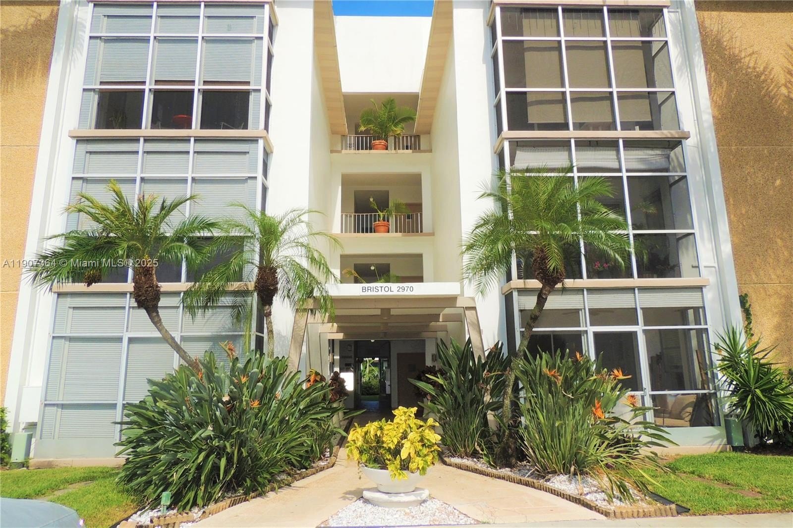 Condo 1BR 1BA - 2970 NE 16th Ave, Oakland Park, FL