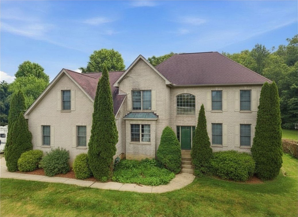 Single Family 5BR 3BA - 106 Conestoga Drive, Peters Twp, PA