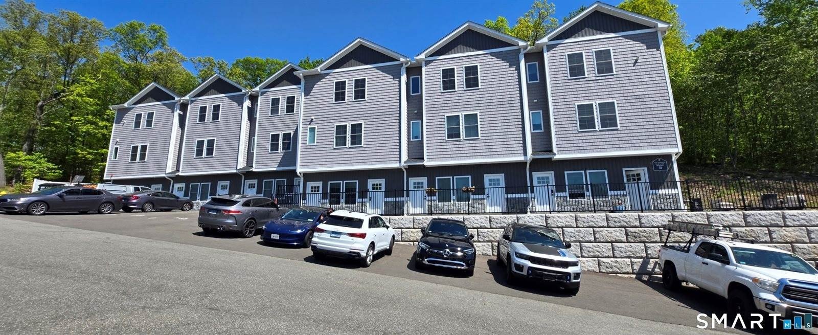 Single Family 1BR 1BA - 243 Echo Lake, Watertown, CT