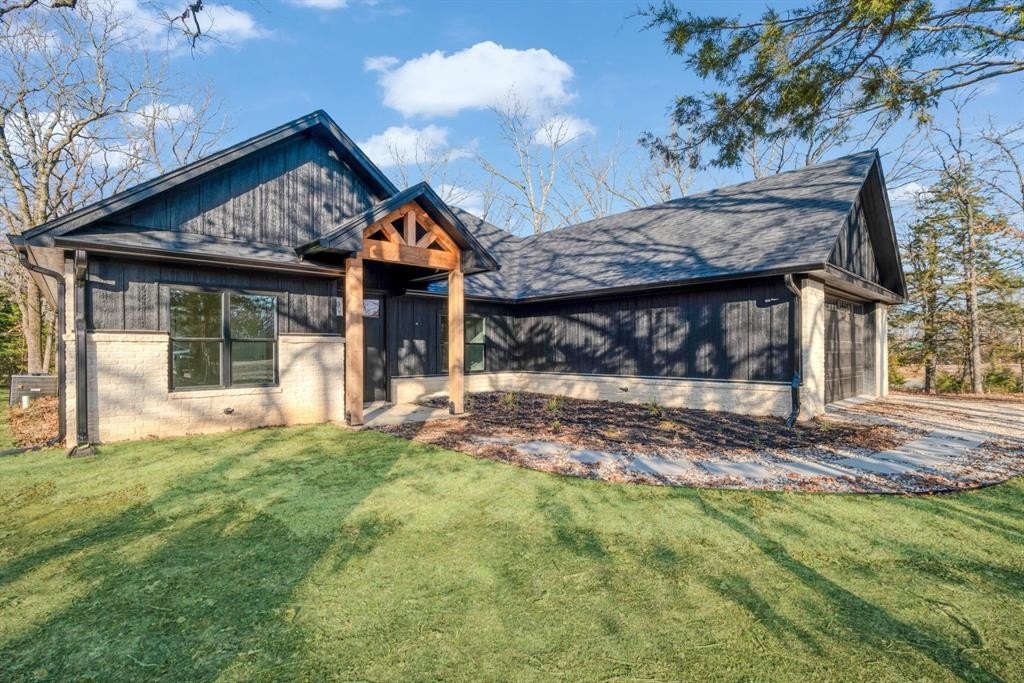 Single Family 3BR 2BA - 315 CR 33940, Powderly, TX