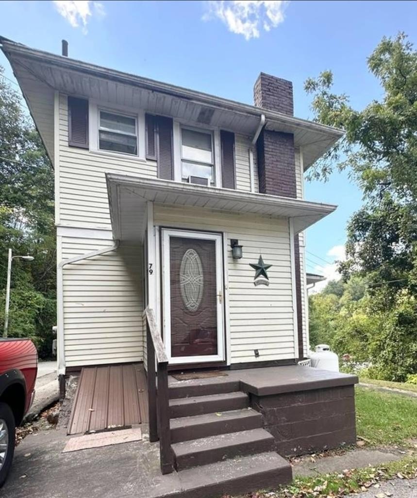 Single Family 3BR 2BA - 79 Lovers Lane, Gary, WV