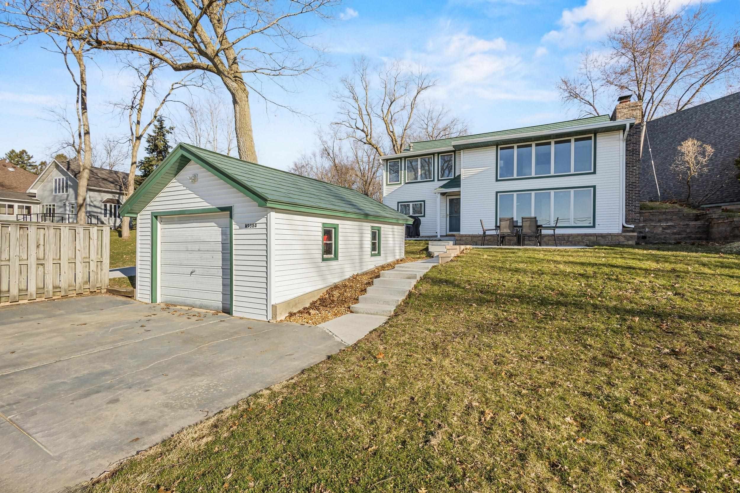 Single Family 3BR 2BA - W9384 Ripley Road, Cambridge, WI
