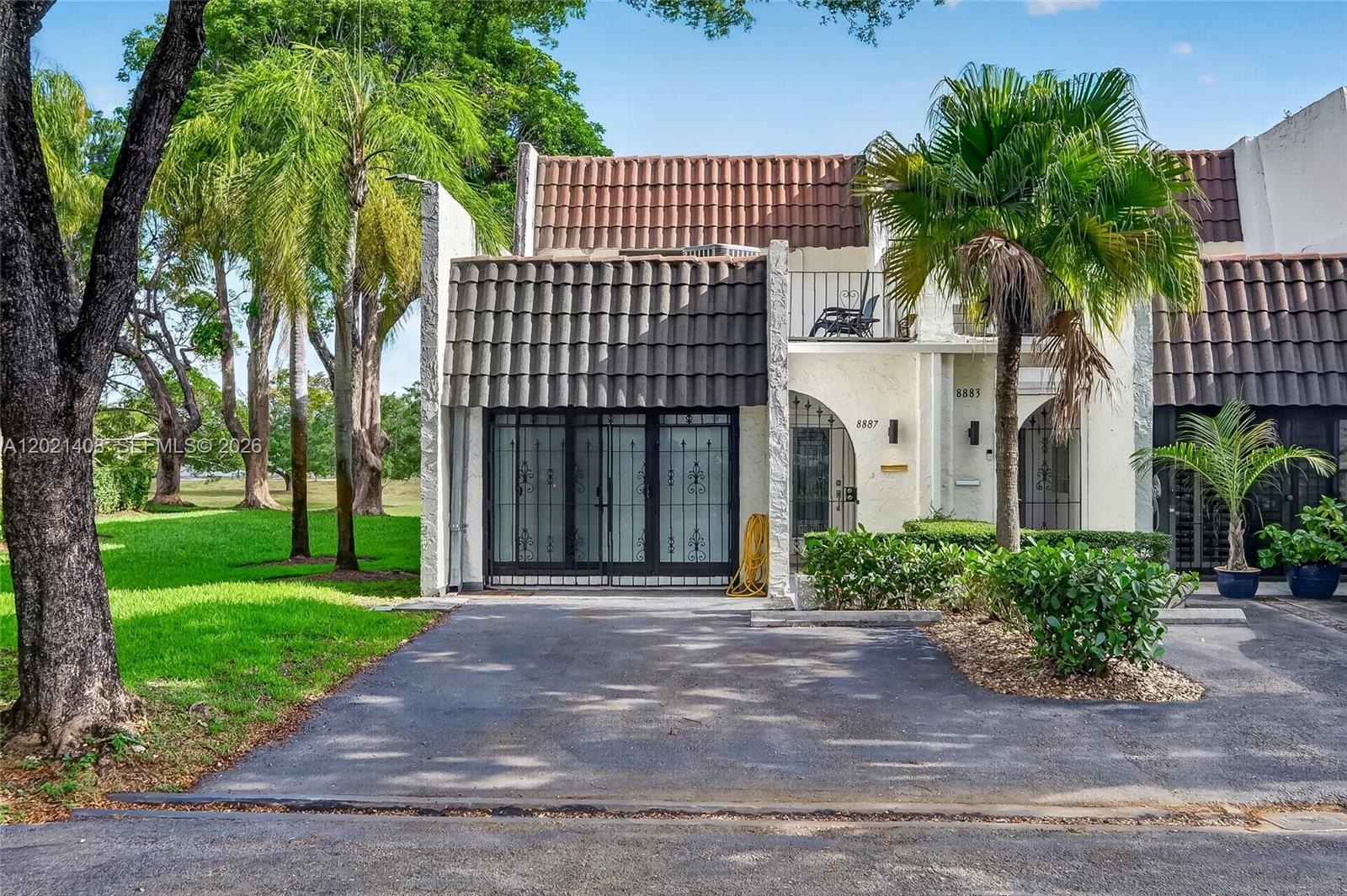 Single Family 2BR 3BA - 8887 SW 62nd Ter, Miami, FL