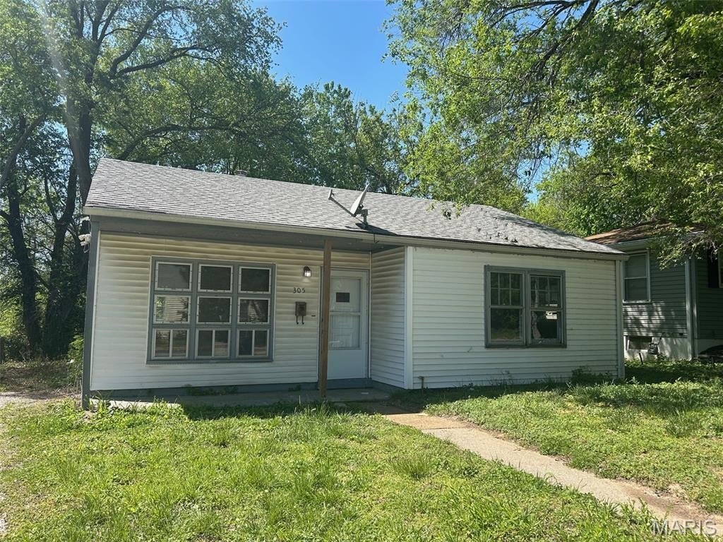 Single Family 2BR 1BA - 305 Mueller Avenue, St Louis, MO