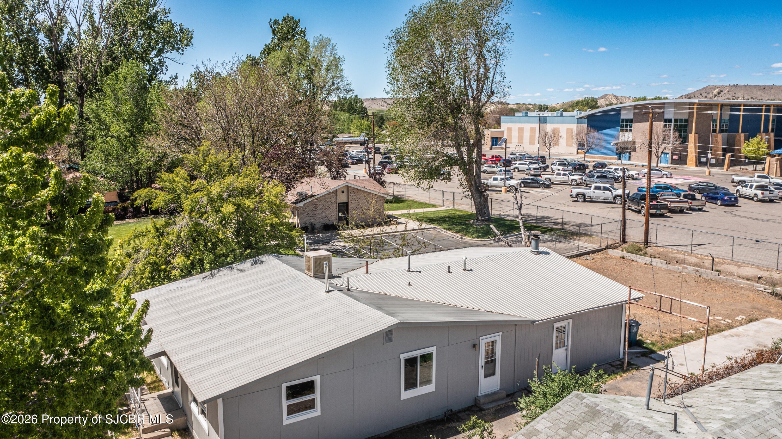 Single Family 4BR 2BA - 208 E PINE Avenue, Bloomfield, NM