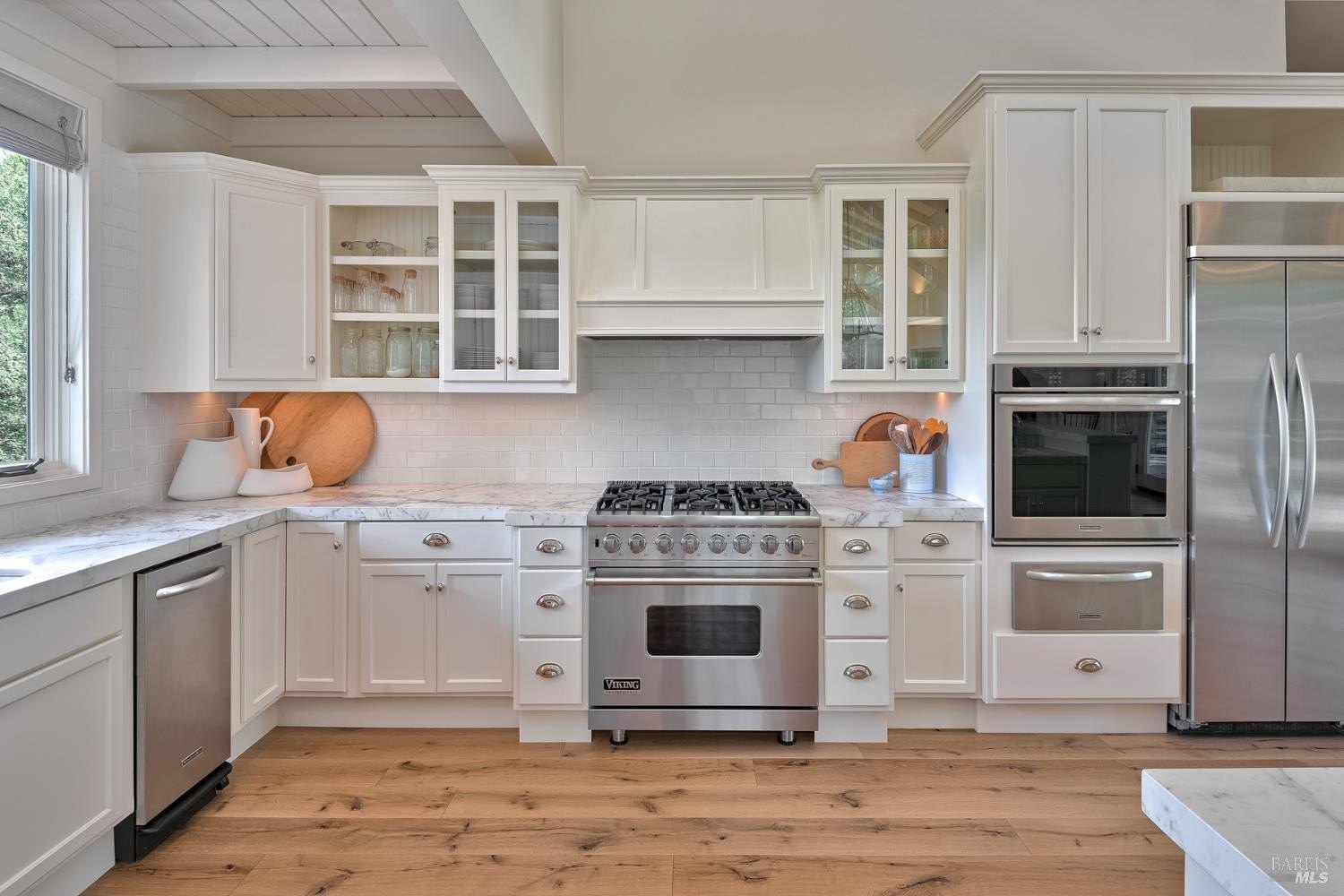 Single Family 3BR 4BA - 18345 Highway 128, Calistoga, CA