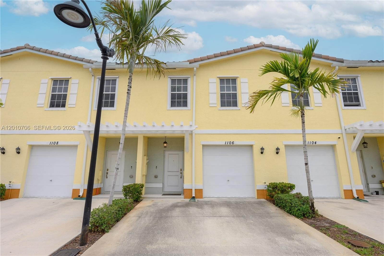 Single Family 3BR 3BA - 1106 NW 40th Ter, Lauderhill, FL