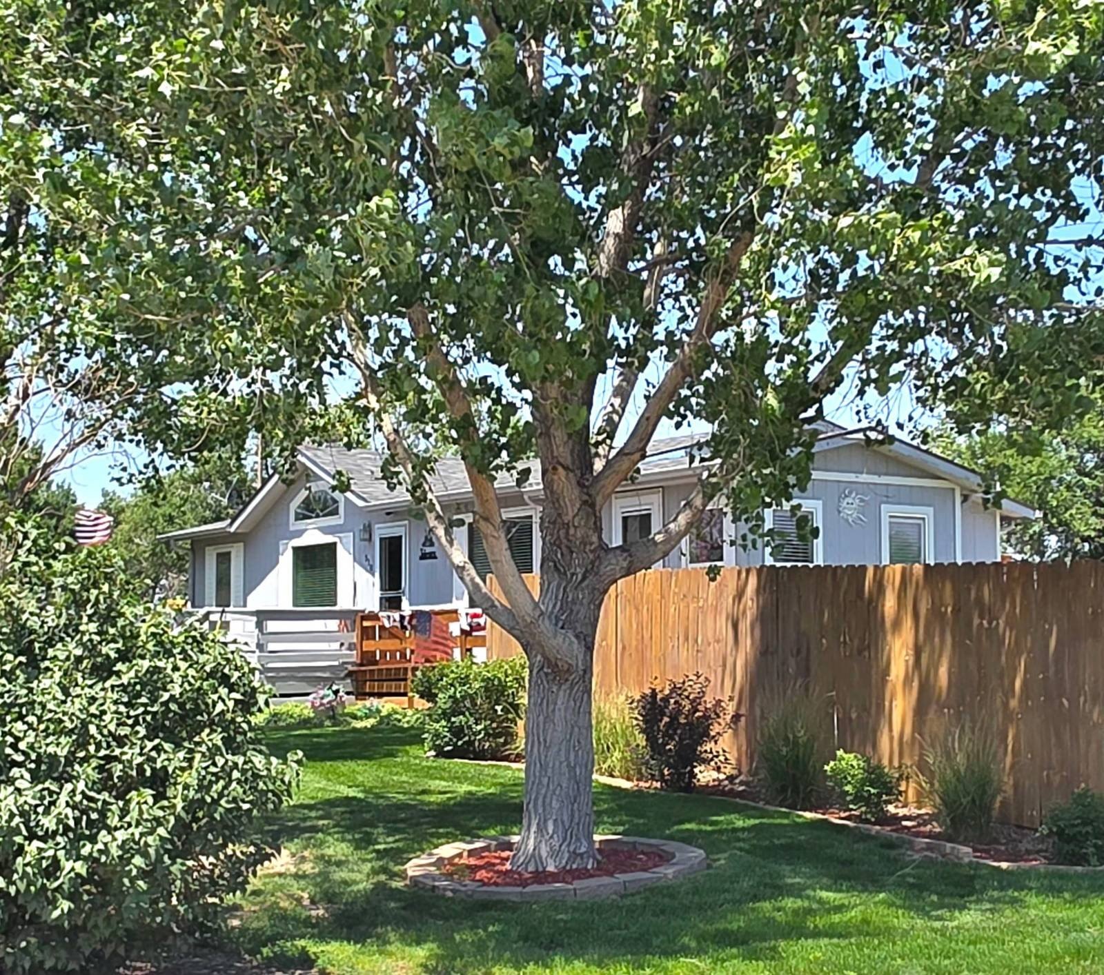 Single Family 2BR 2BA - 510 Park Street, Harrisburg, NE