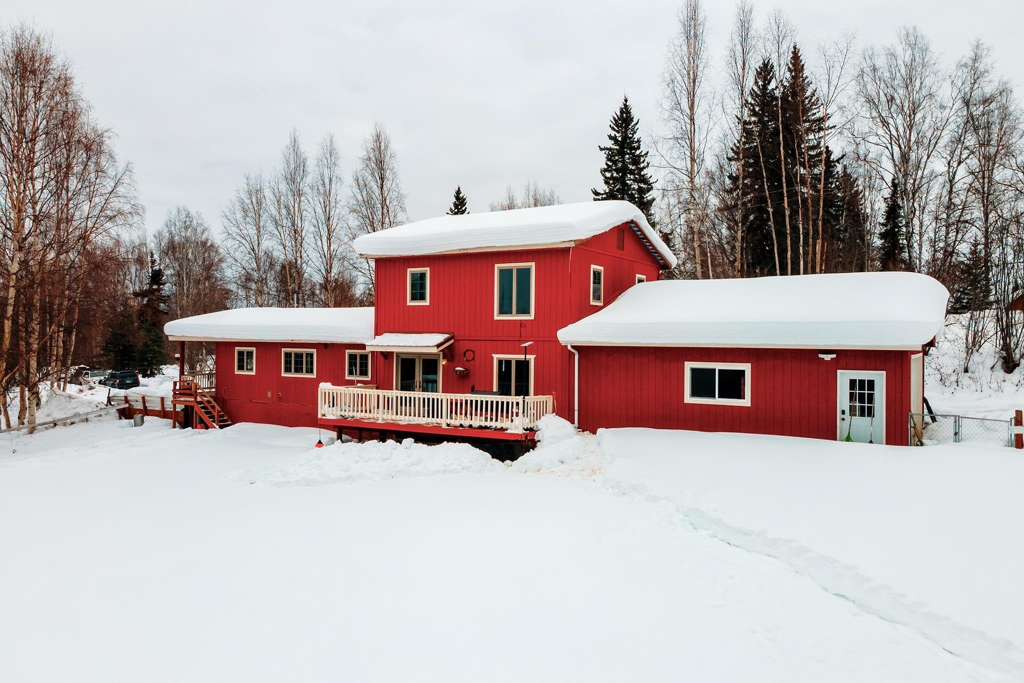 Single Family 3BR 2BA - 300 SKYRIDGE DRIVE, Fairbanks, AK