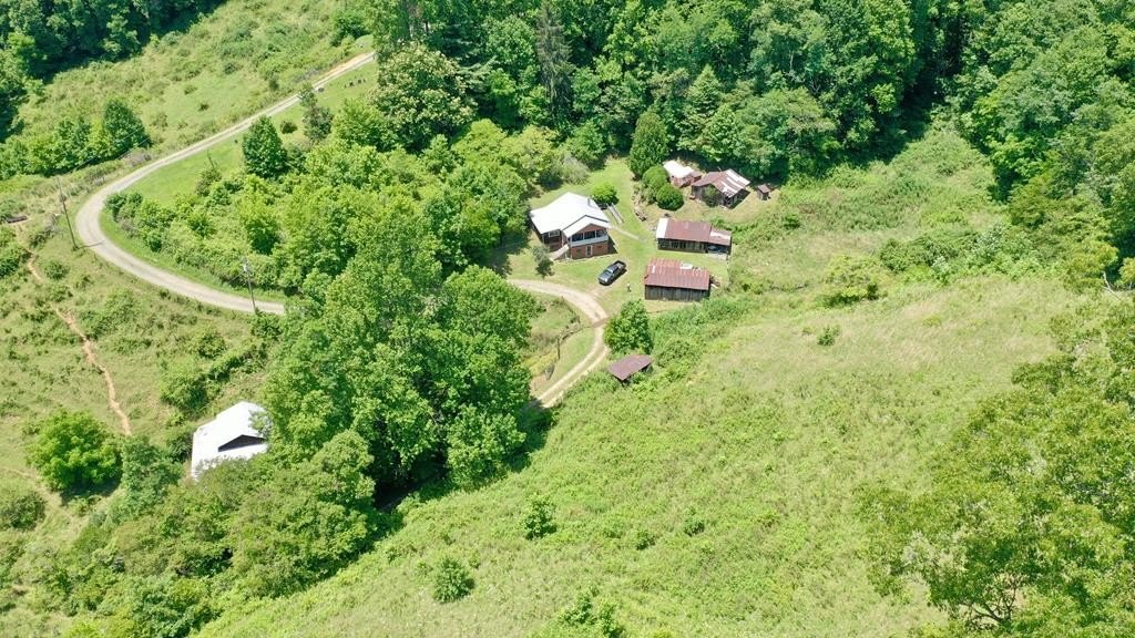 Single Family 2BR 1BA - 2087 Henry road, Sylva, NC