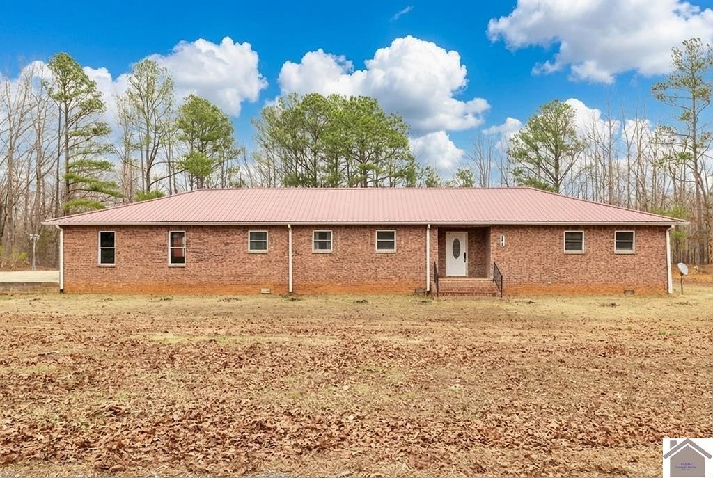Single Family 3BR 2BA - 144 Hesley Dr., New Concord, KY