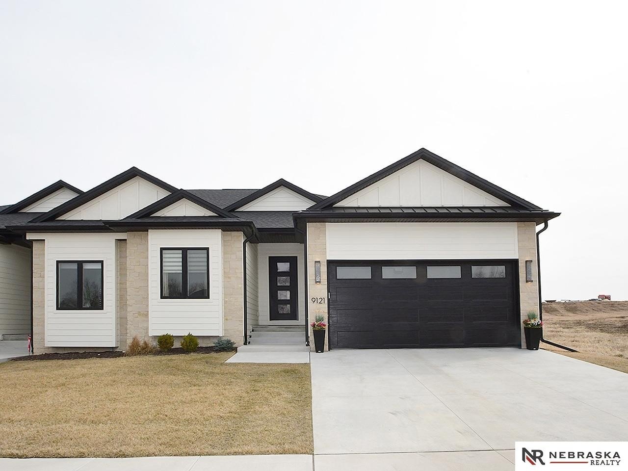 Single Family 3BR 3BA - 9121 Marbella Drive, Outside Area (Outside Ca), NE