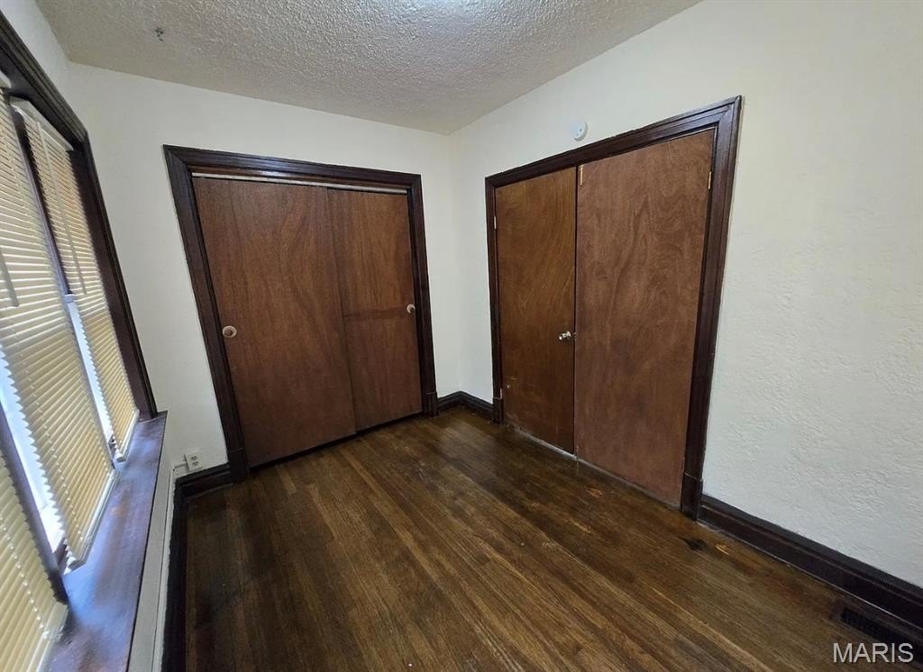 Single Family 2BR 1BA - 8831 May Avenue, St Louis, MO