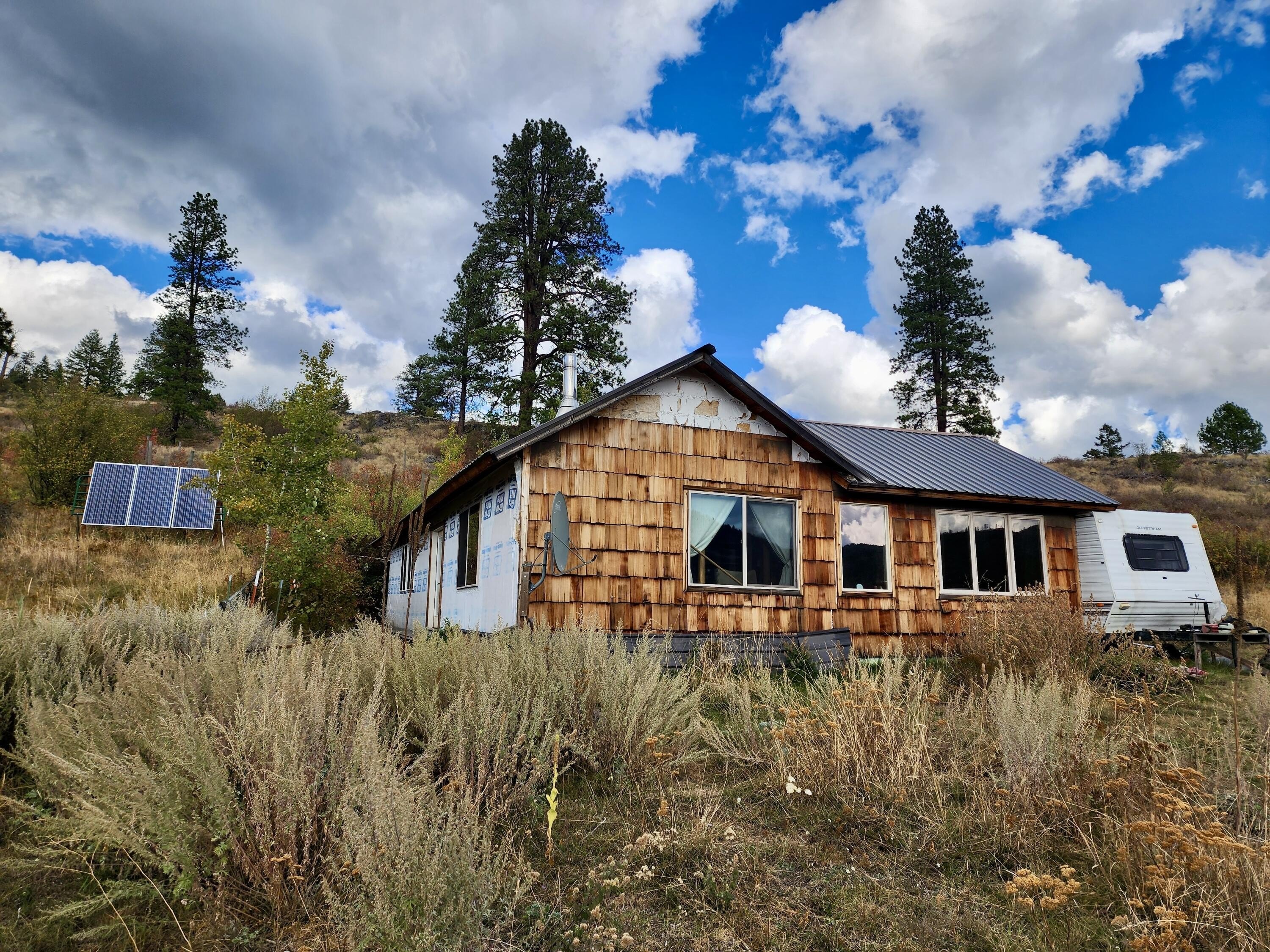 Single Family 1BR 1BA - 140 LAMBERT MOUNTAIN RD, REPUBLIC, WA
