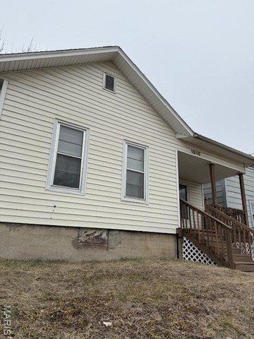 Single Family 2BR 1BA - 1810 Chestnut Street, Hannibal, MO