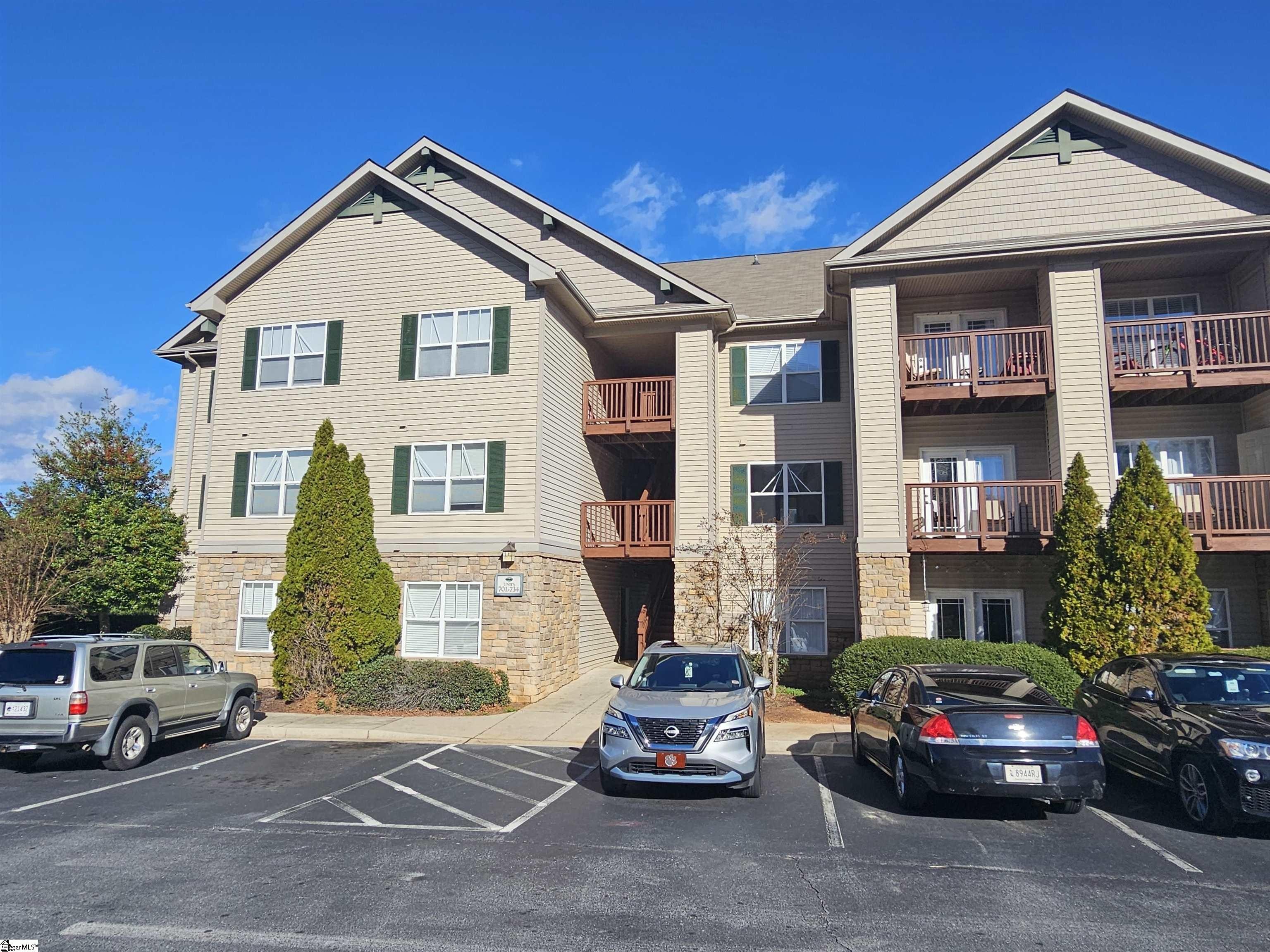 Condo 3BR 3BA - 713 Harts Cove Way, Seneca, SC