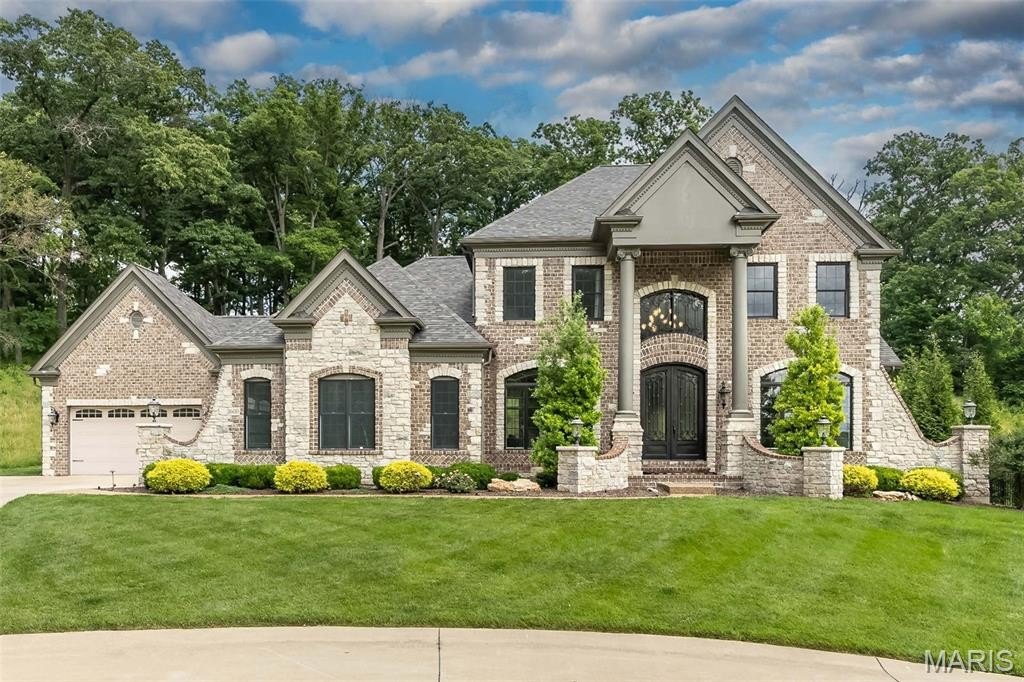 Single Family 5BR 5BA - 1600 White Sage Court, Chesterfield, MO