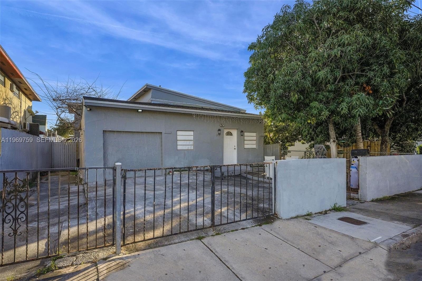 Single Family 4BR 3BA - 2104 NW 1St Ter, Miami, FL