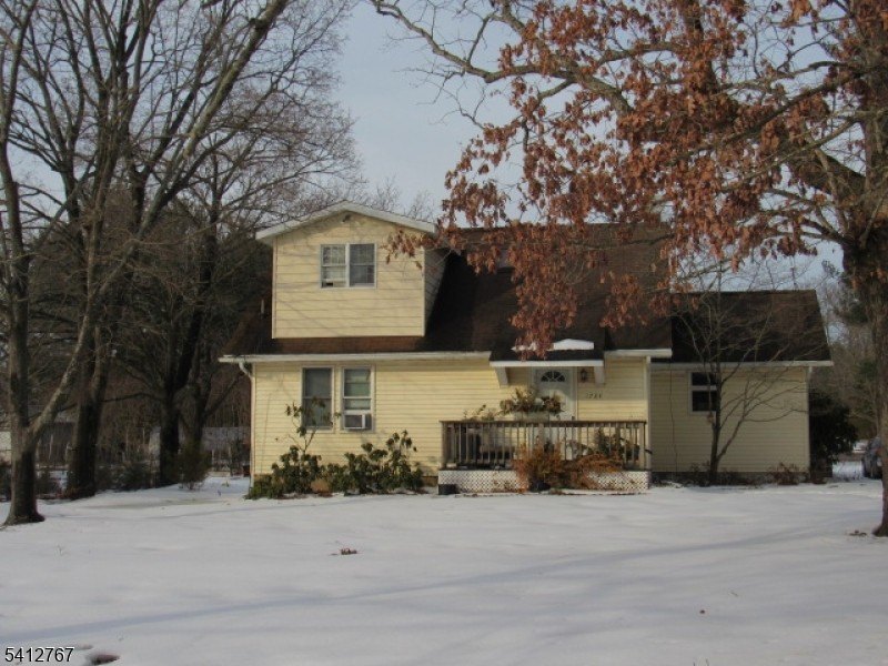 Single Family 3BR 1BA - 1734 Almond Rd, Vineland City, NJ