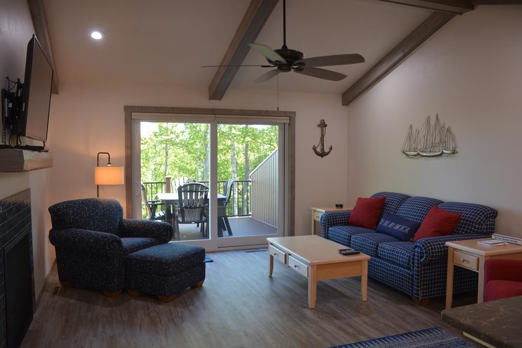 Condo 3BR 3BA - Unit2001 Rydeen Rd, Fish Creek, WI