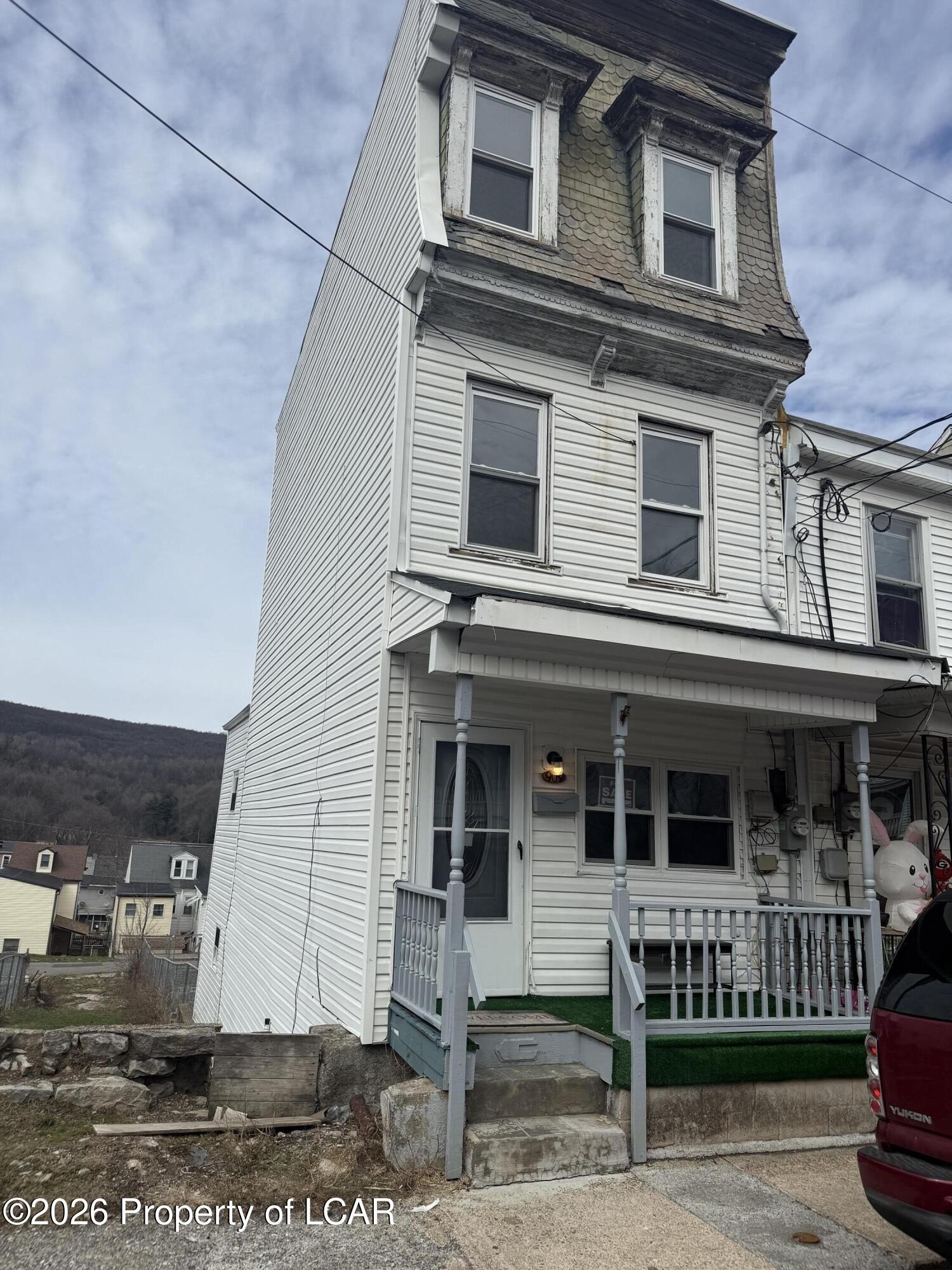 Single Family 3BR 2BA - 909 Brock Street, Ashland, PA