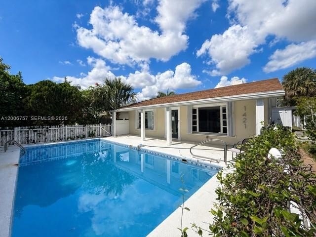 Single Family 3BR 3BA - 1421 S Palmway, Lake Worth, FL