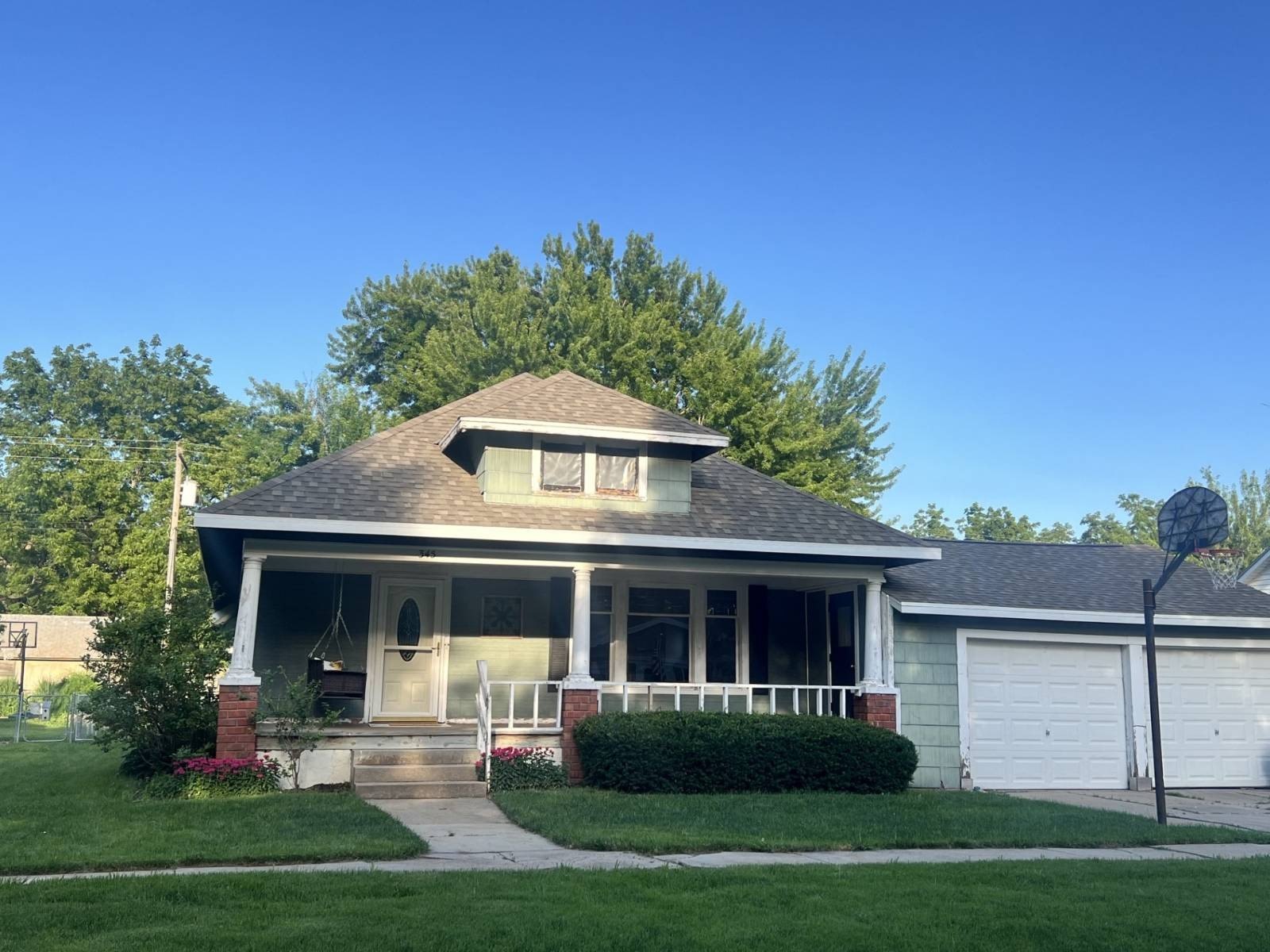 Single Family - 345 4th Street, Hampton, NE