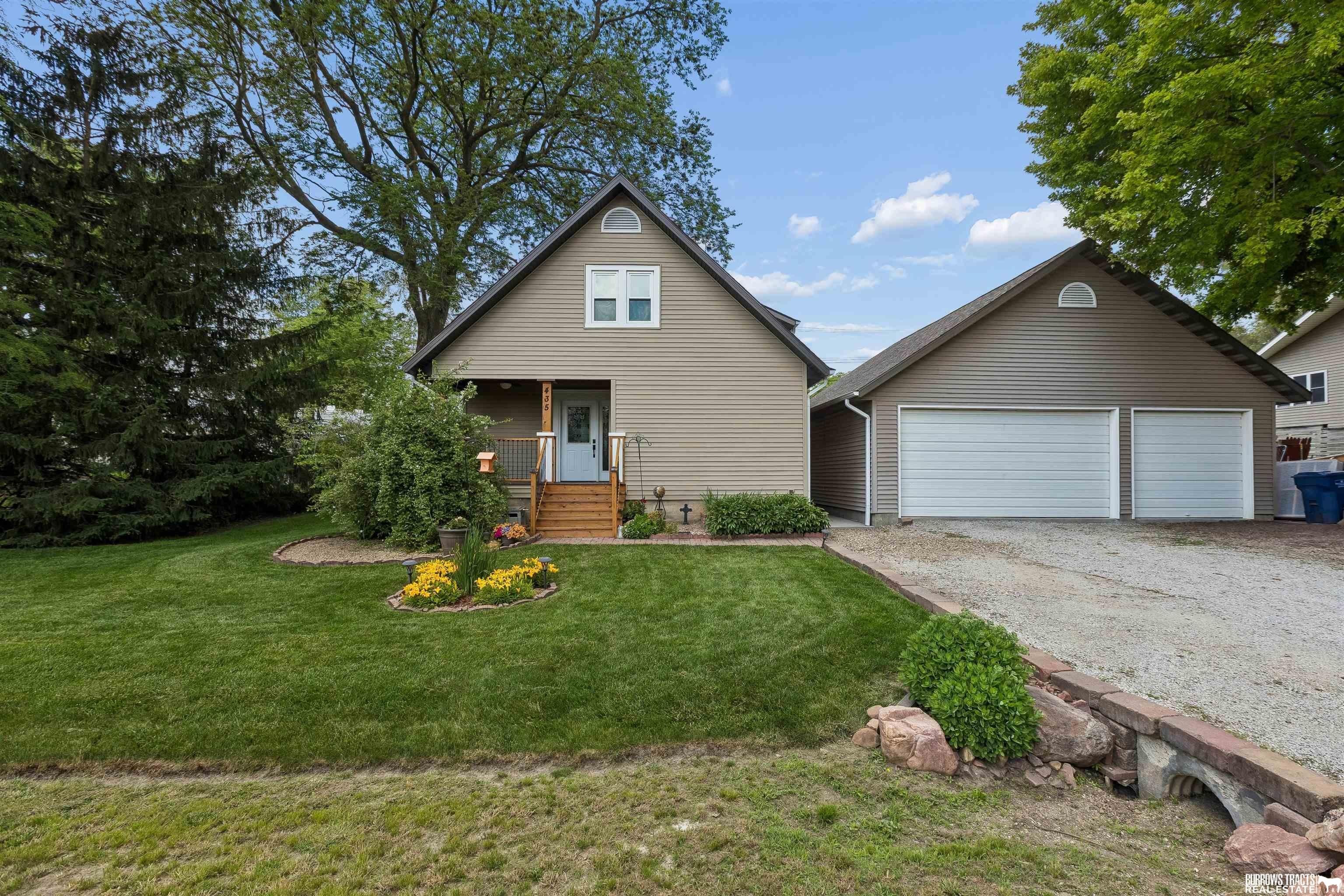 Single Family 3BR 2BA - 435 B Street, Palmyra, NE