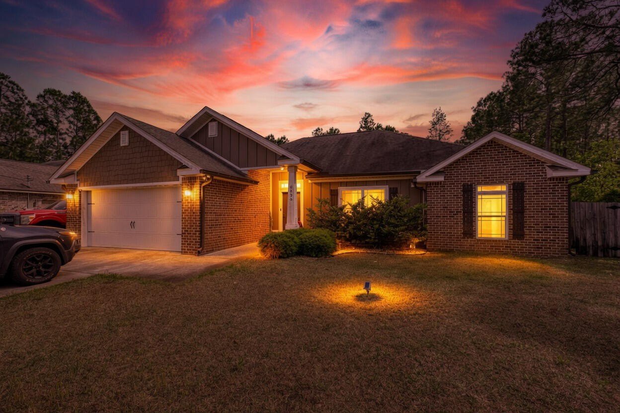 Single Family 4BR 2BA - 8135 Nevada Street, Navarre, FL