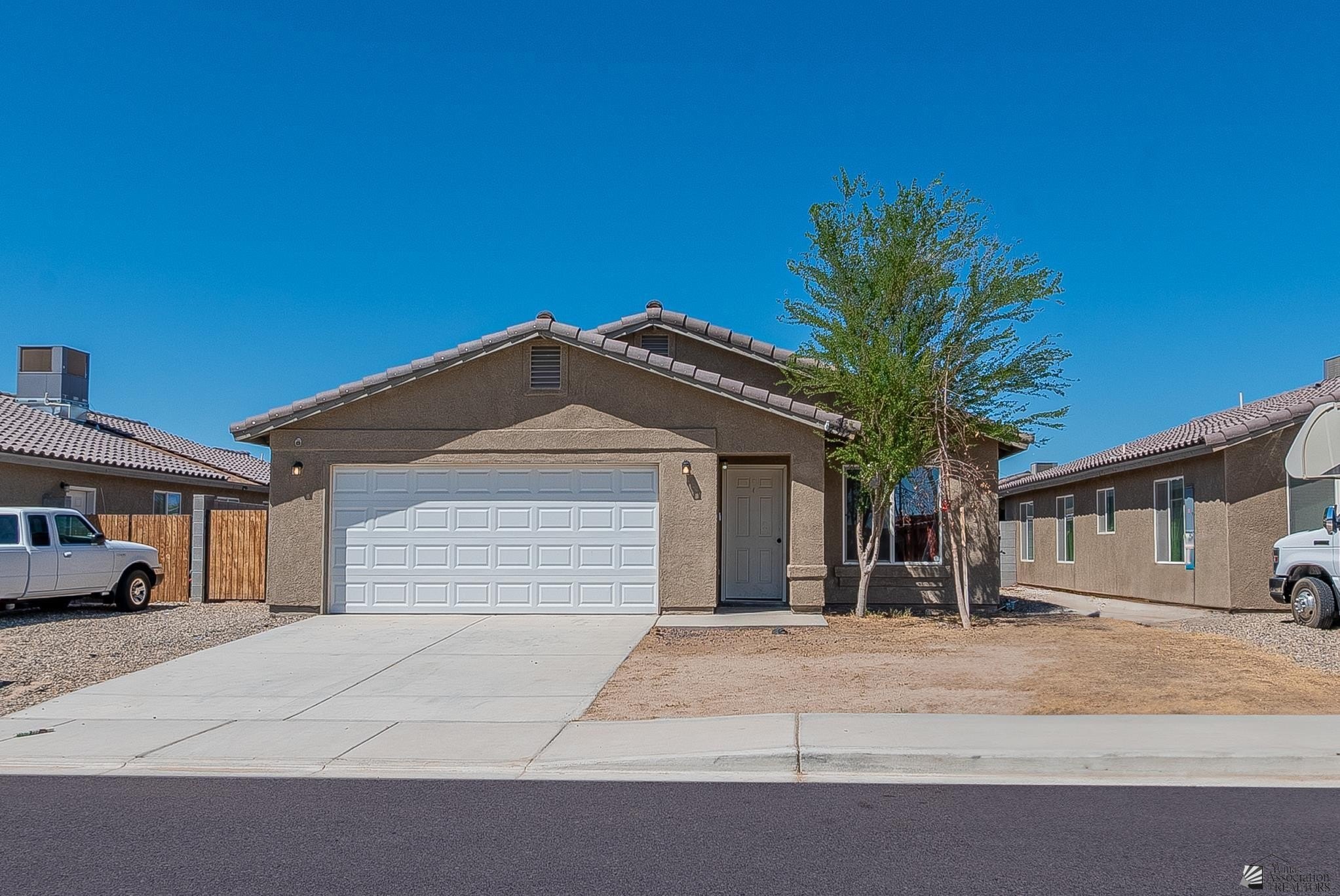 Single Family 4BR 2BA - 7912 E 44 LN, Yuma, AZ