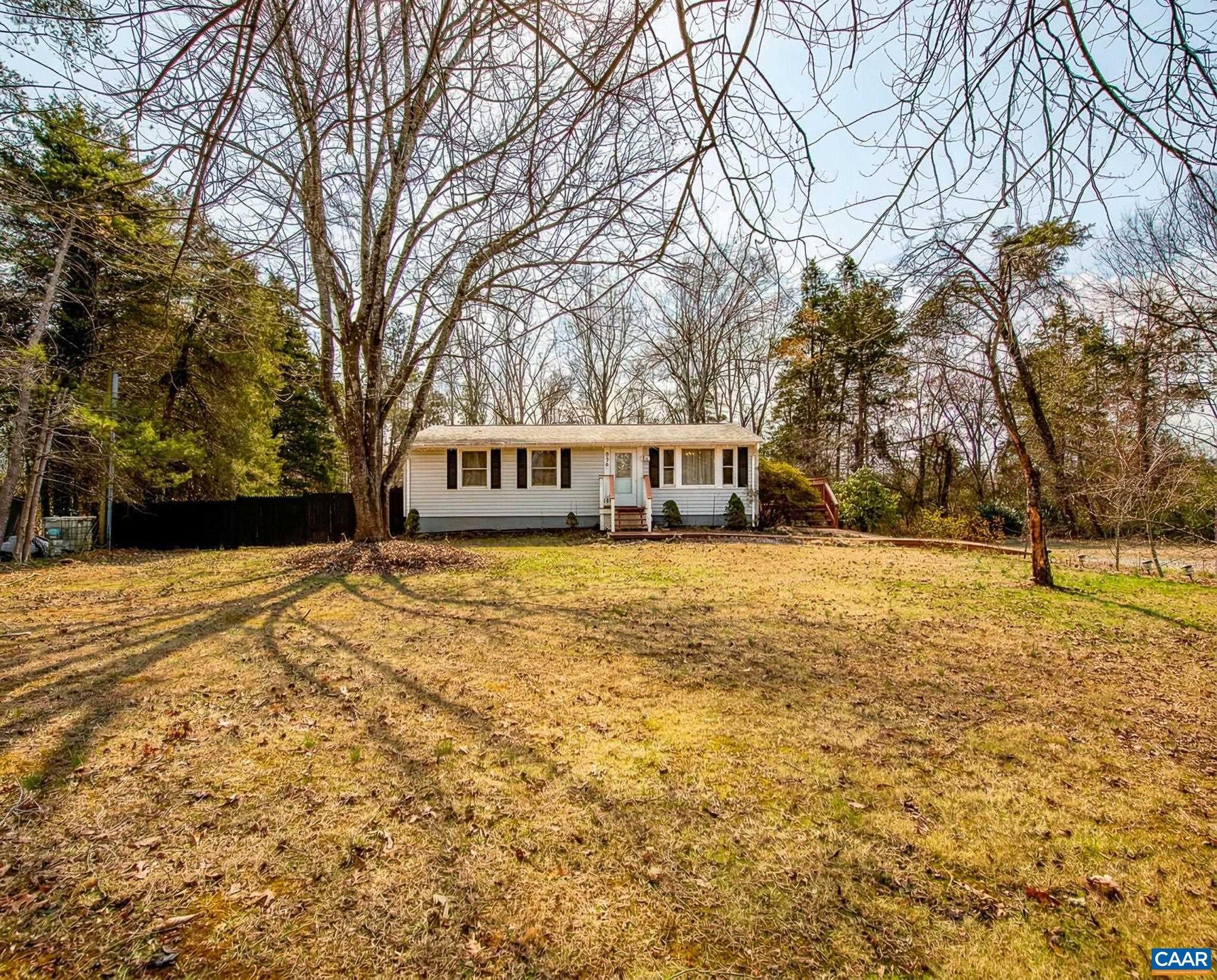 Single Family 3BR 2BA - 836 TOMS RD, BARBOURSVILLE, VA