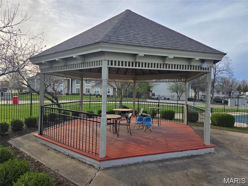 Condo 2BR 2BA - 810 Sugar Valley Court, St Peters, MO