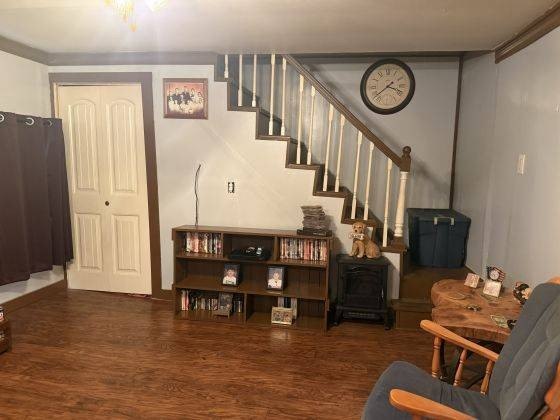 Single Family 3BR 1BA - 112 Union St, Oswego, KS