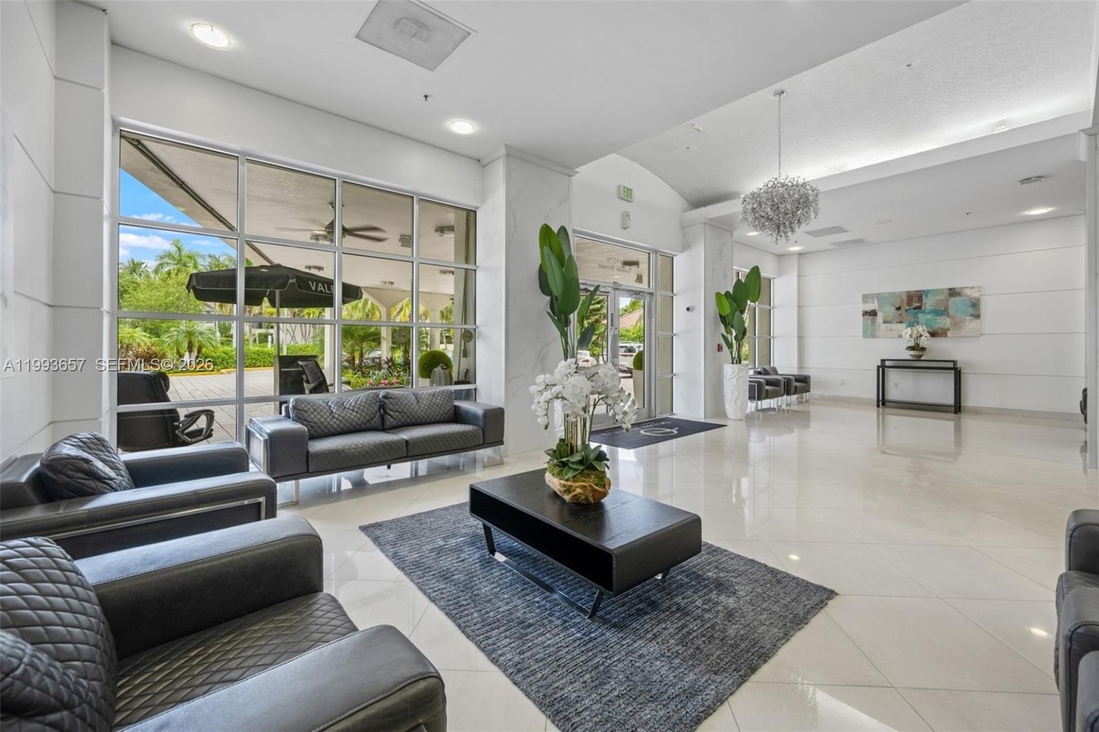 Condo 1BR 1BA - 19370 Collins Ave, Sunny Isles Beach, FL