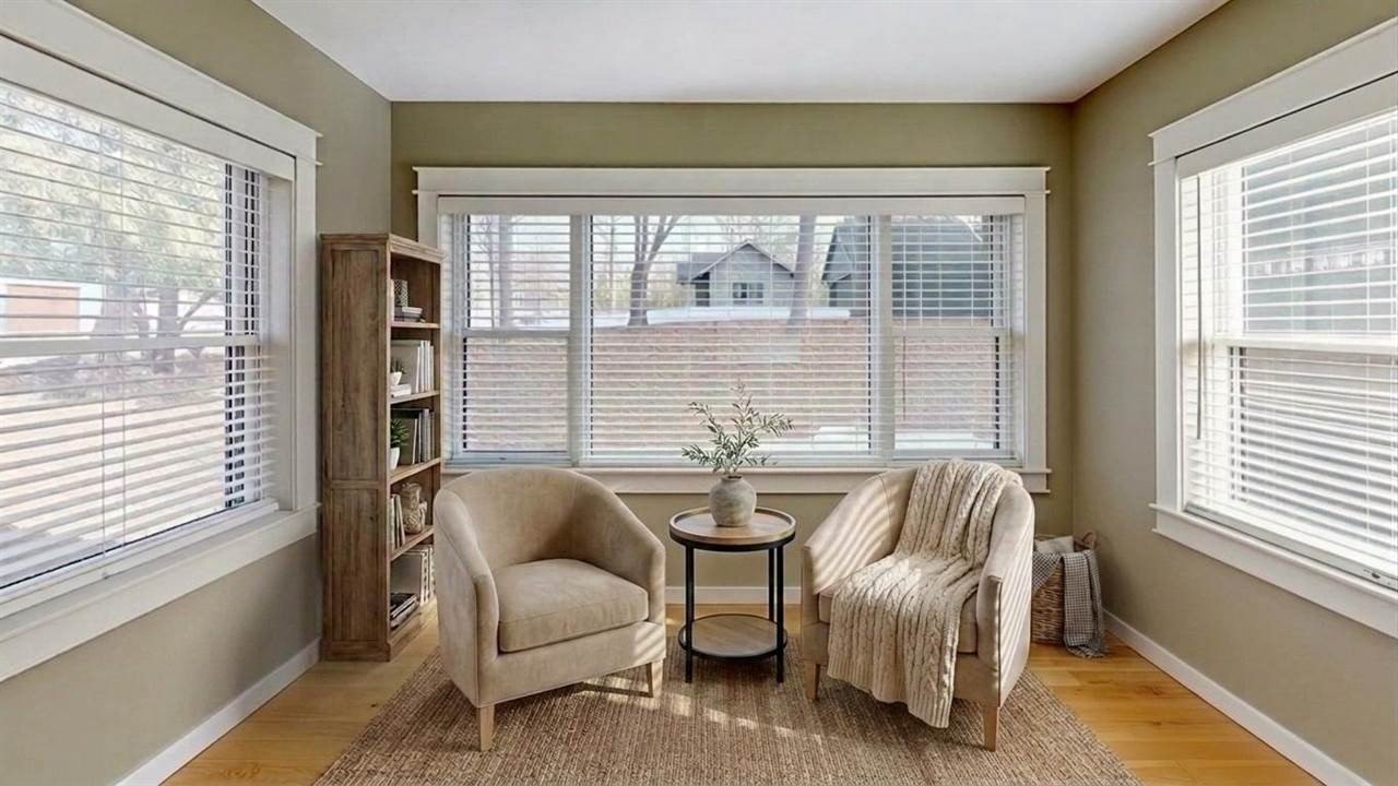 Single Family 4BR 4BA - 540 W Summit, Harbor Springs, MI