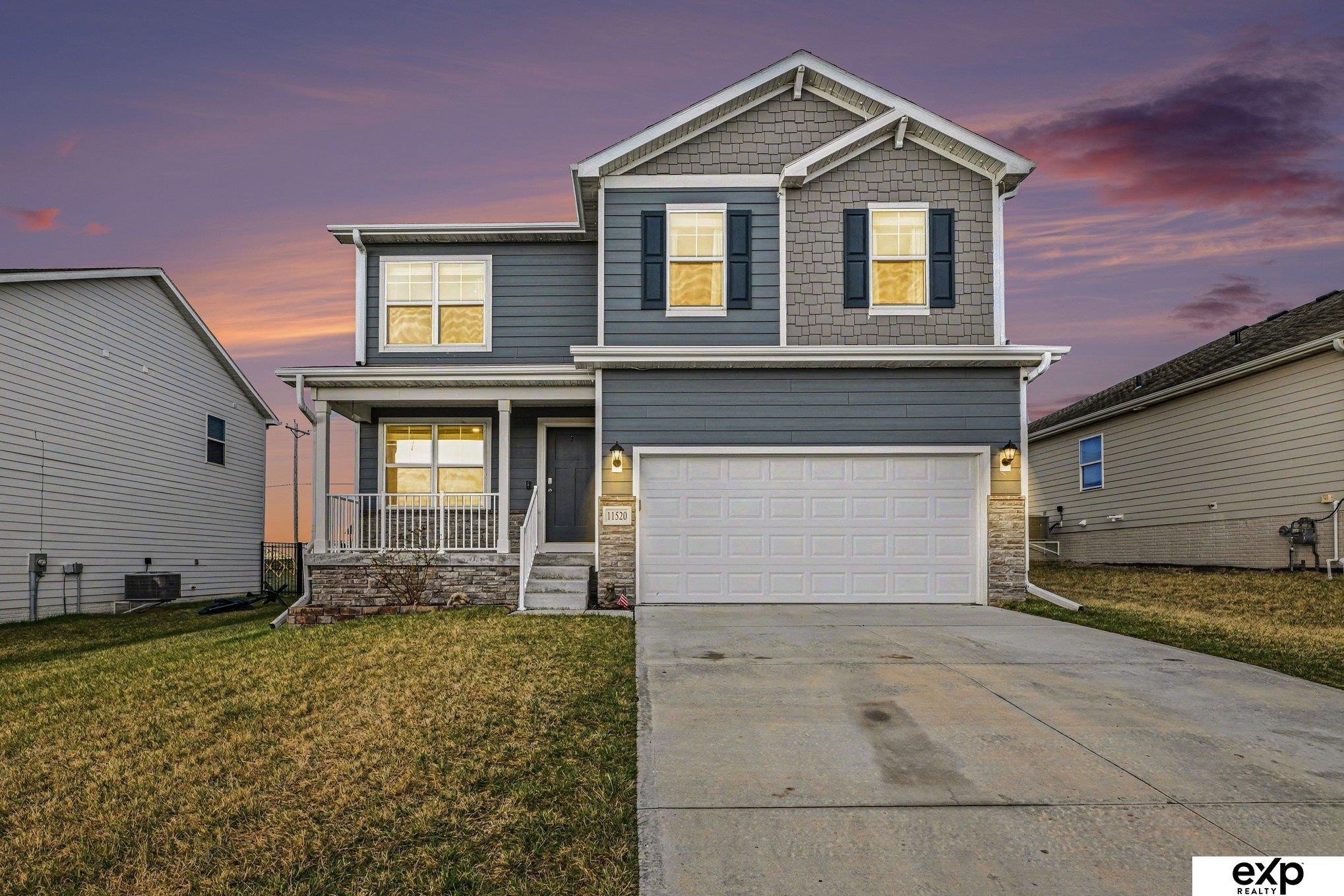 Single Family 4BR 3BA - 11520 S 191 Avenue, Gretna, NE