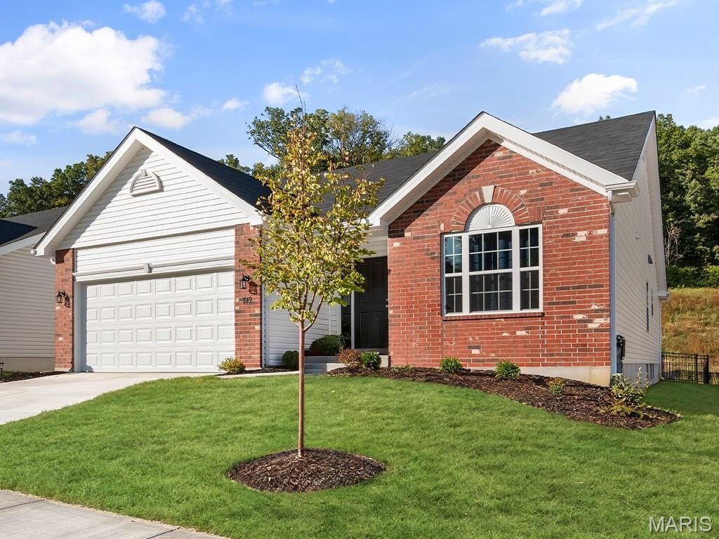 Single Family 3BR 2BA - 2 Maple at Deer Meadows, Sullivan, MO