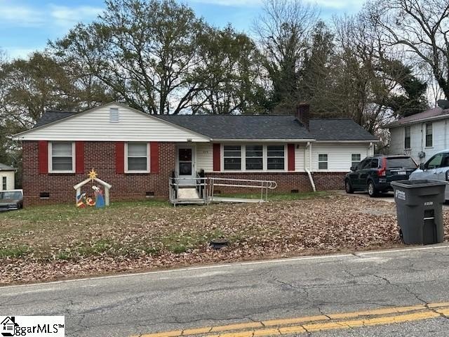 Single Family 4BR 3BA - 509 CRESTFIELD Road, Greenville, SC