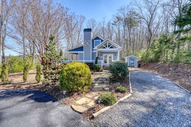 Single Family 2BR 2BA - 2081 Gallatin Road, Young Harris, GA