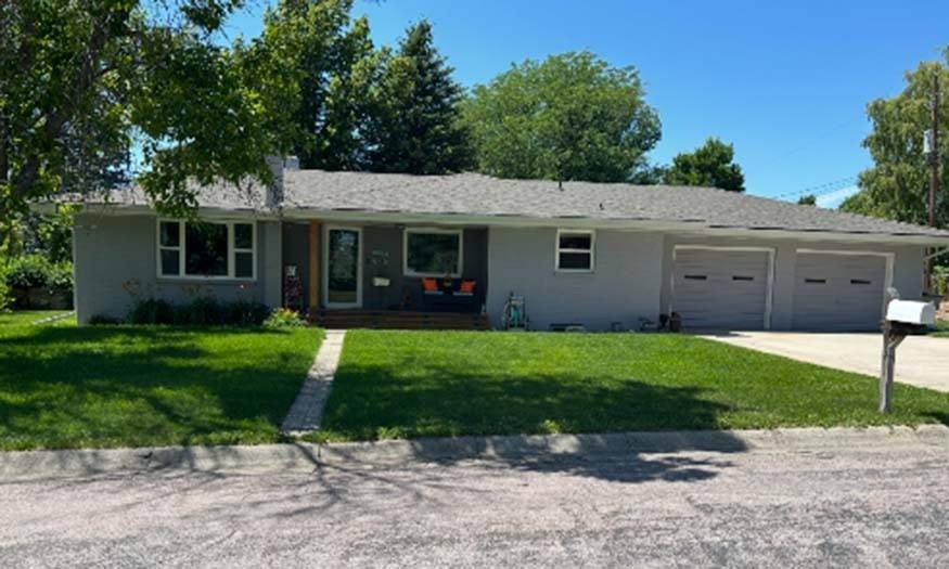 Single Family 3BR 3BA - 900 N Elm, Gordon, NE