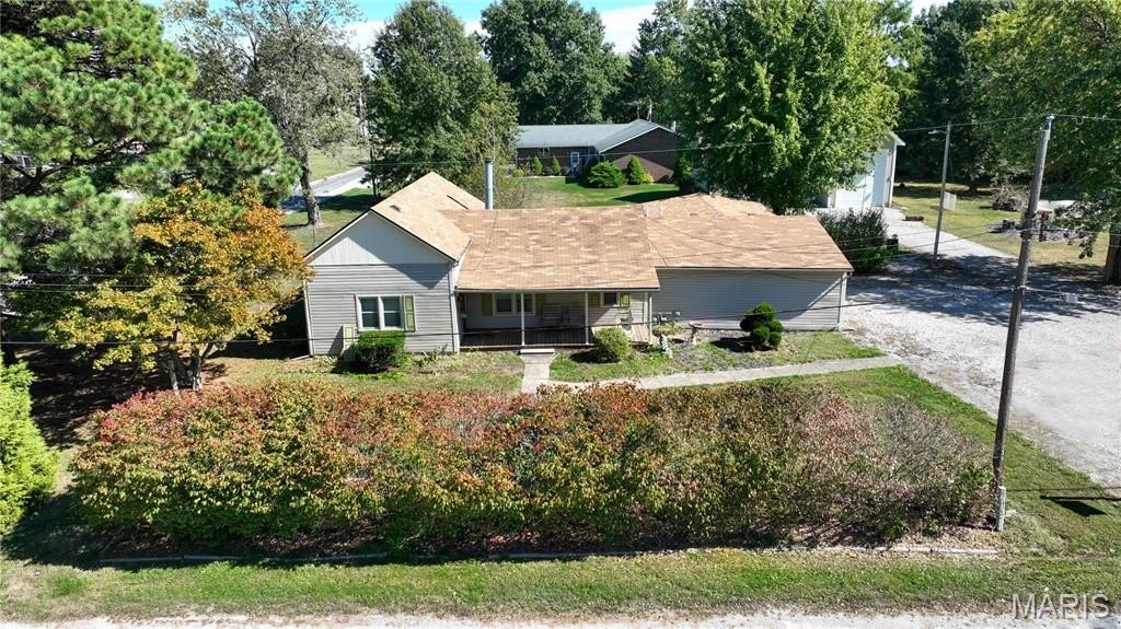 Single Family 3BR 2BA - 802 E Pleasant Street, Bunker Hill, IL